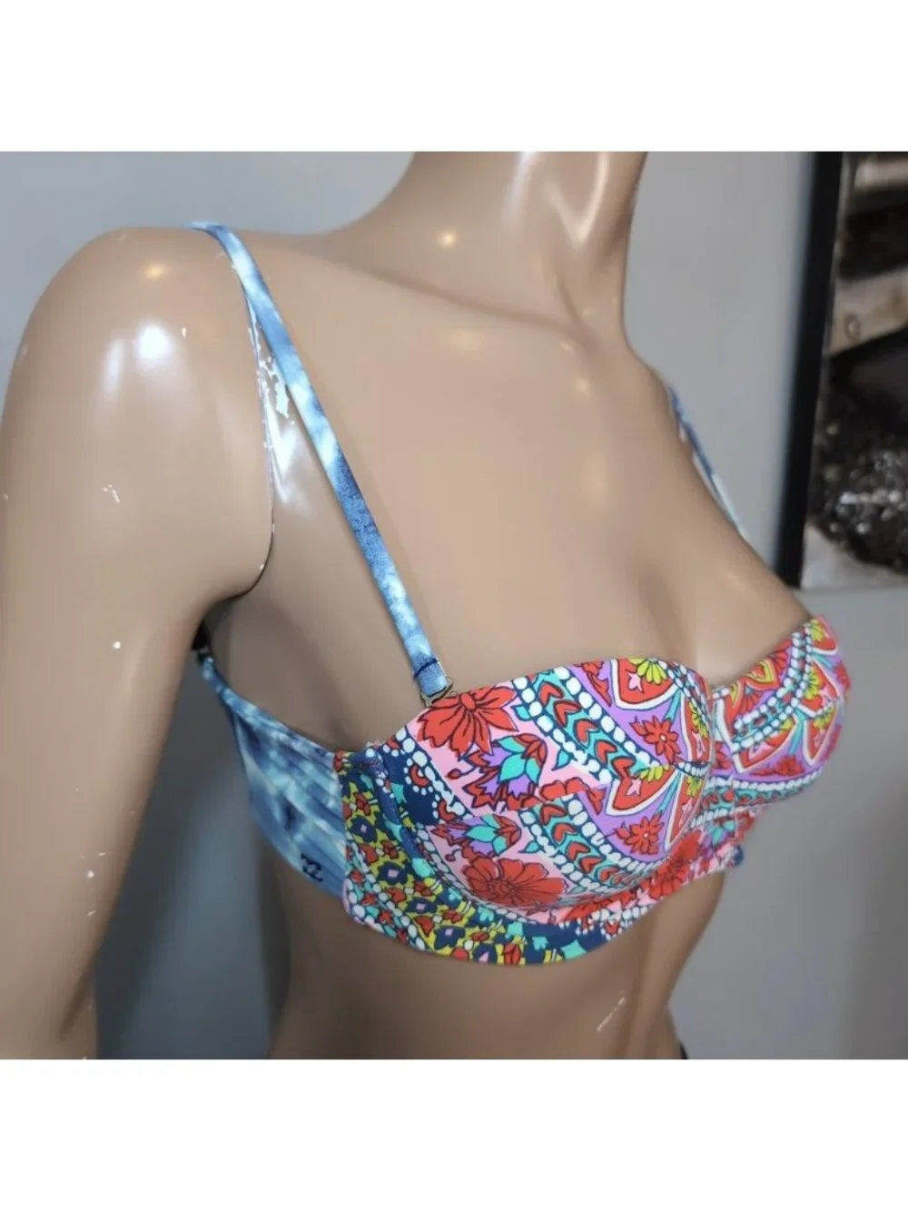 Billabong Floral Print Underwire Bikini Top Vibrant Tie Dye Bohemian Beachwear